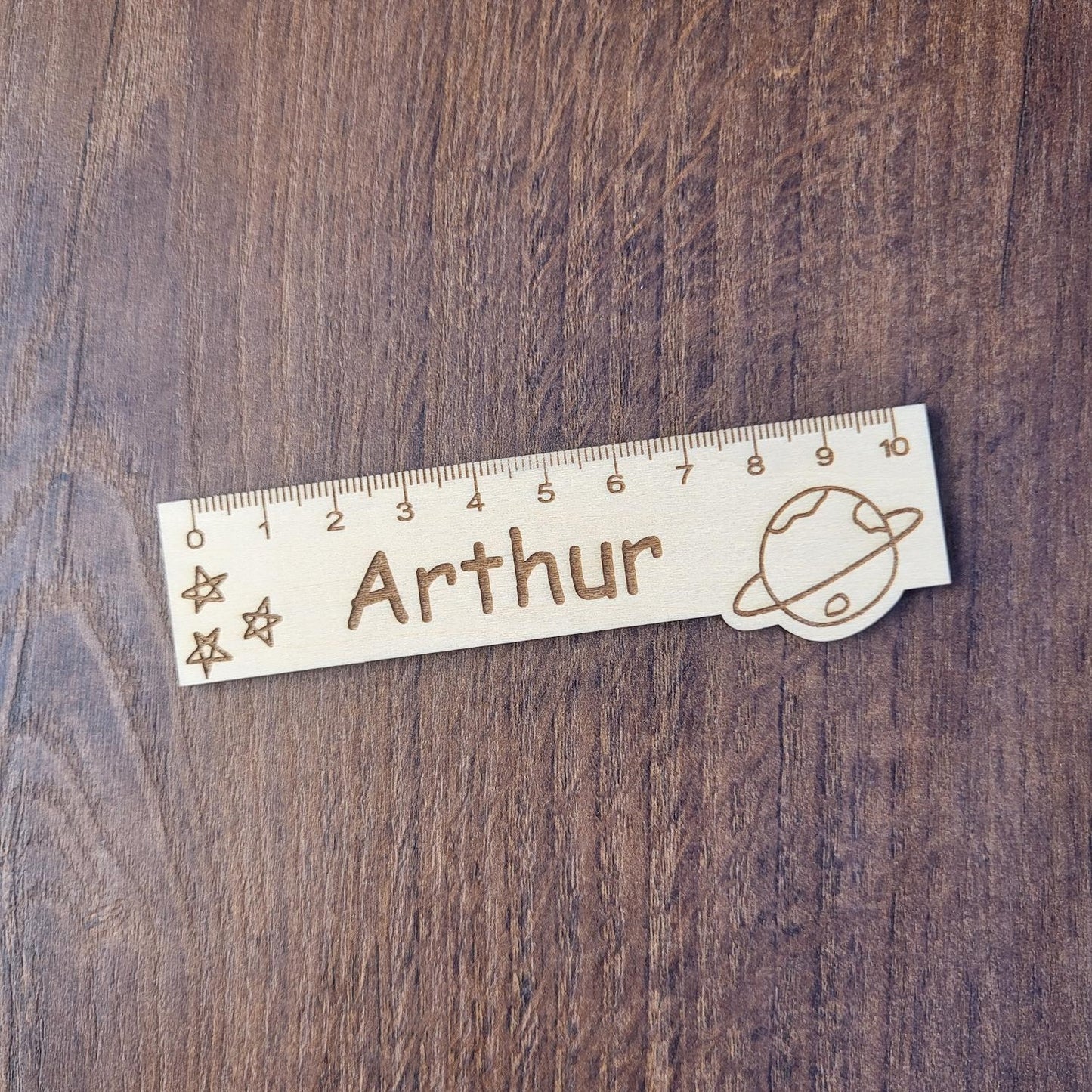 📏 Règle personnalisée en bois – Avec prénom et illustration